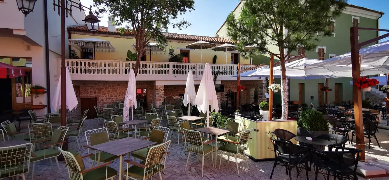 Bohemian Boutique Suites Vlore Luaran gambar